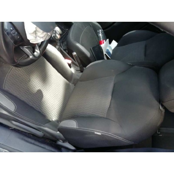 peugeot 208 del año 2016