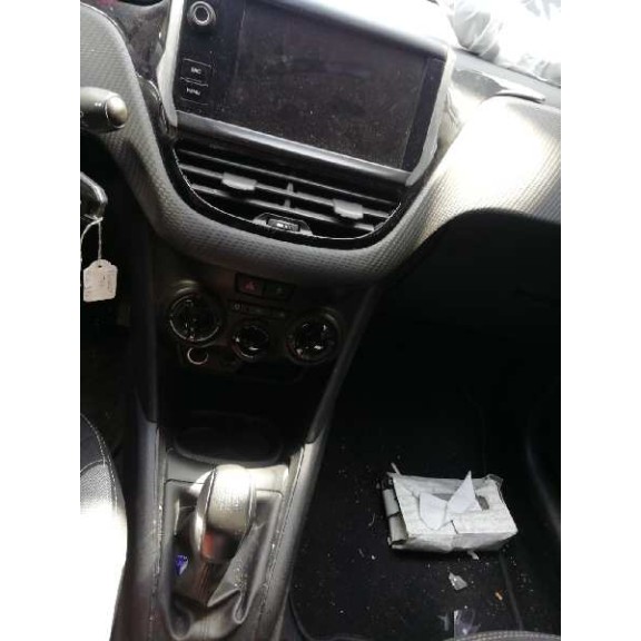 peugeot 208 del año 2016