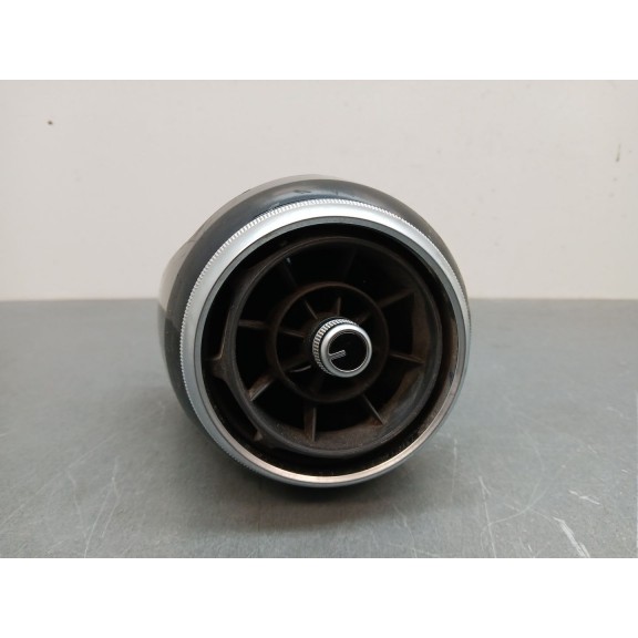 Recambio de aireador para mg zs luxury referencia OEM IAM 10262725  