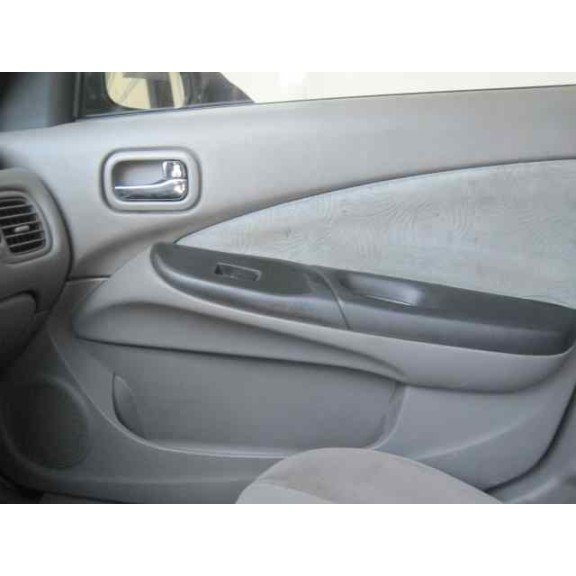 nissan almera (n16/e) del año 2000