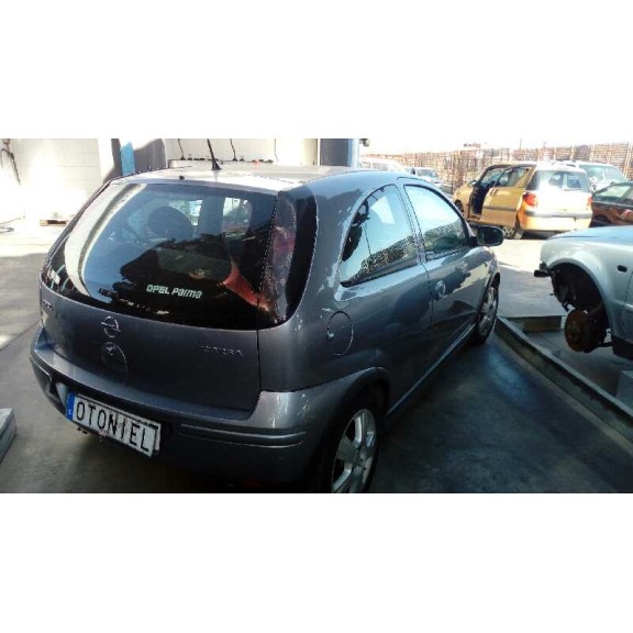 opel corsa c del año 2004