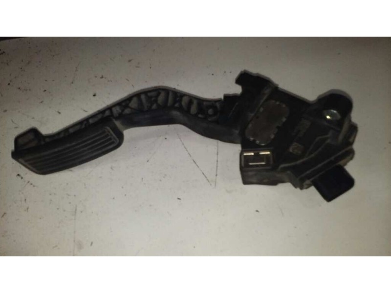 Recambio de potenciometro pedal para toyota yaris 1.4 turbodiesel cat referencia OEM IAM 781100D011  