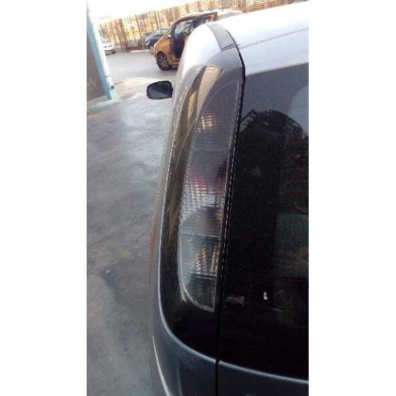 opel corsa c del año 2004