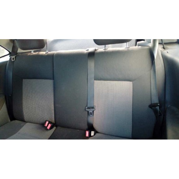 opel corsa c del año 2004