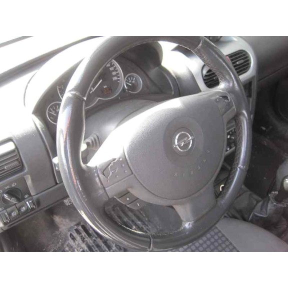 opel corsa c del año 2003