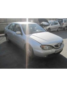 nissan primera berlina (p11) del año 2000