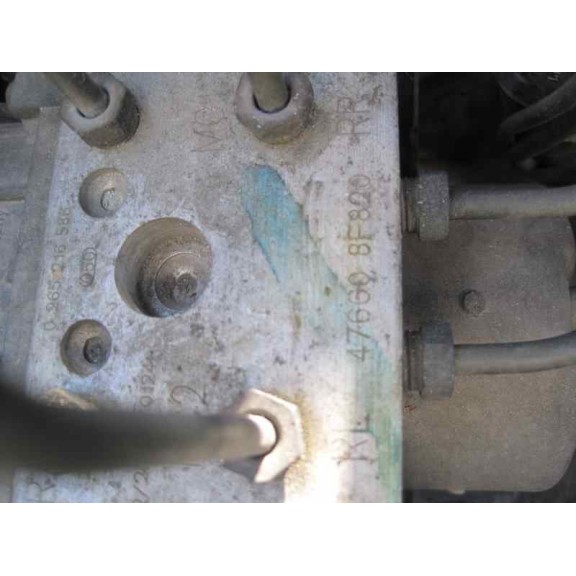 nissan primera berlina (p11) del año 2000