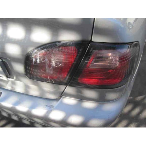 nissan primera berlina (p11) del año 2000