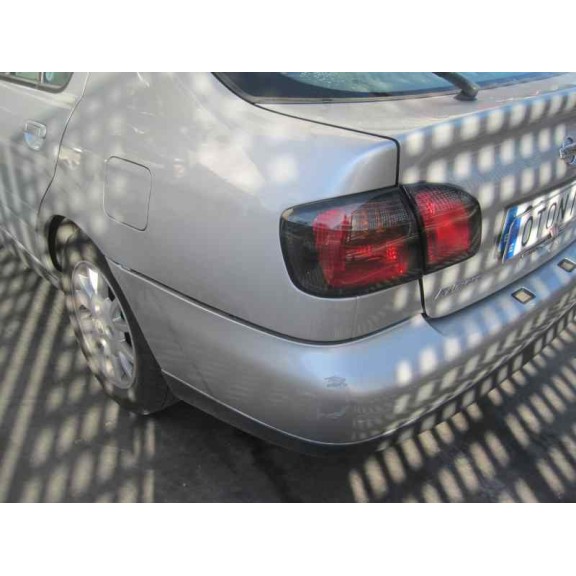 nissan primera berlina (p11) del año 2000