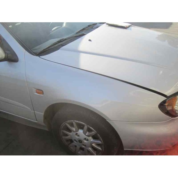 nissan primera berlina (p11) del año 2000