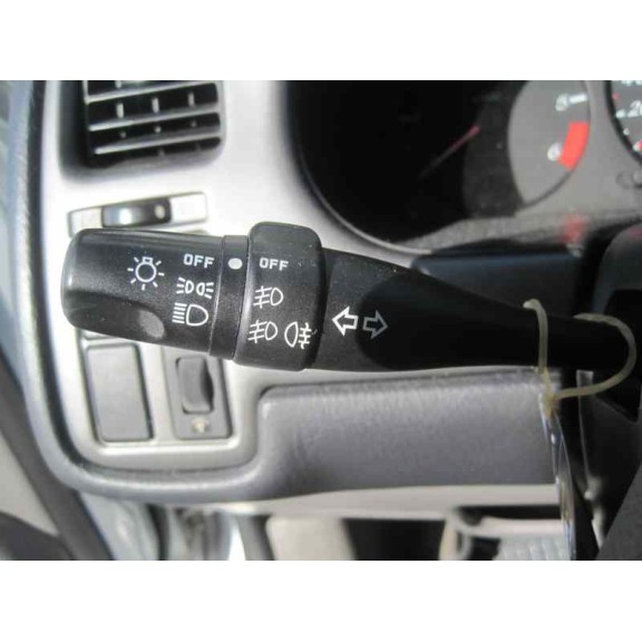 nissan primera berlina (p11) del año 2000