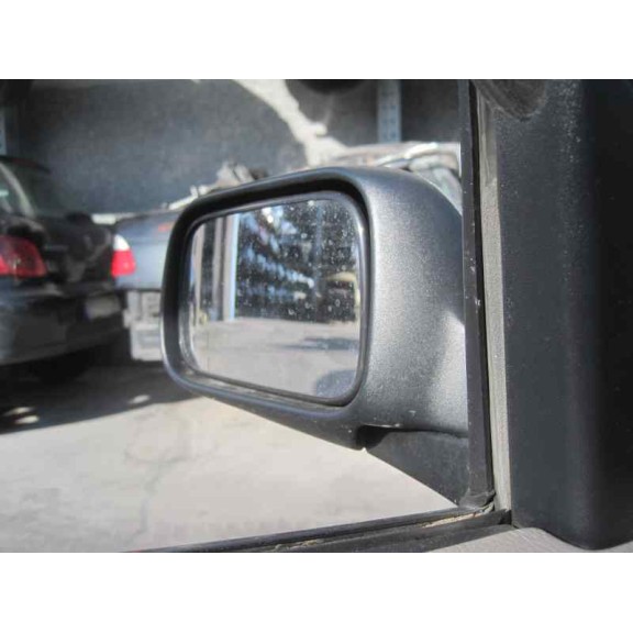 nissan primera berlina (p11) del año 2000