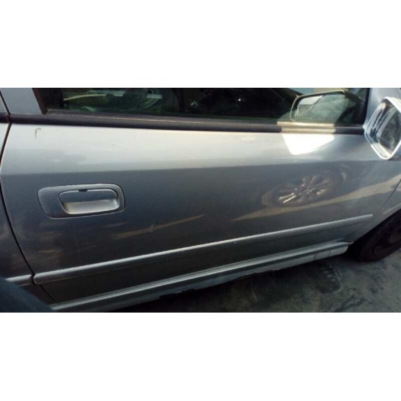 opel astra g berlina del año 2001