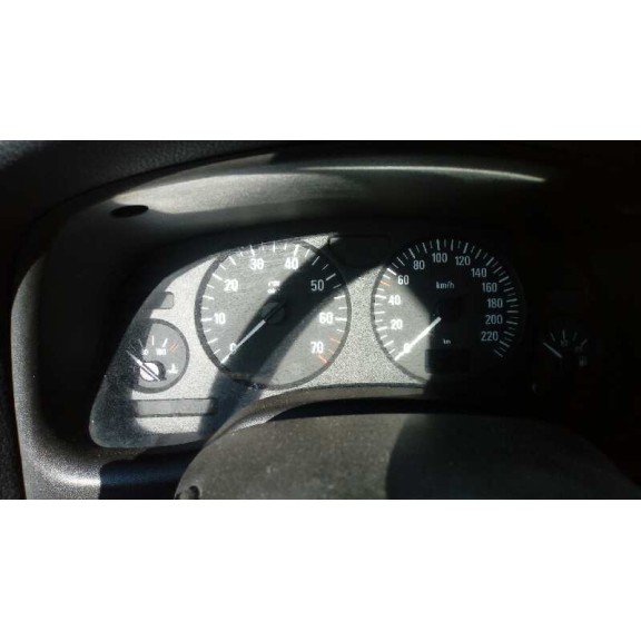 opel astra g berlina del año 2001