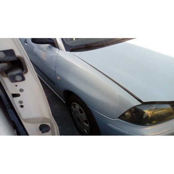 seat ibiza (6l1) del año 2003