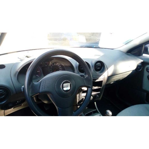 seat ibiza (6l1) del año 2003