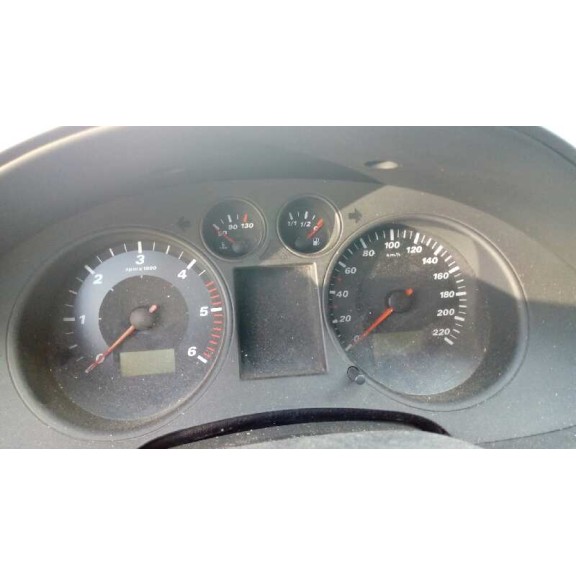 seat ibiza (6l1) del año 2003