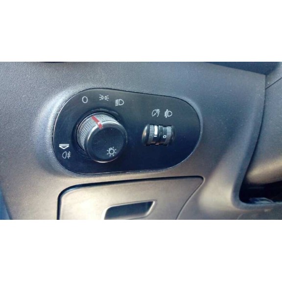 seat ibiza (6l1) del año 2003