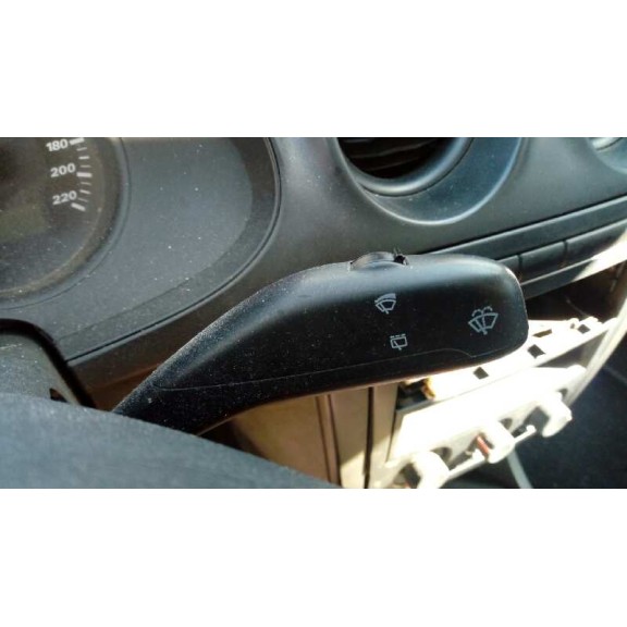 seat ibiza (6l1) del año 2003