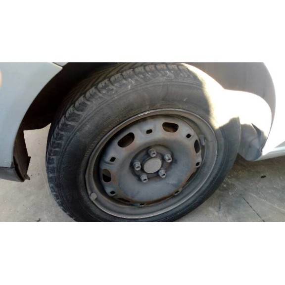 seat ibiza (6l1) del año 2003