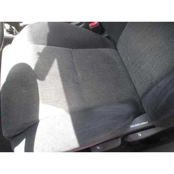 toyota corolla (e12) del año 2004