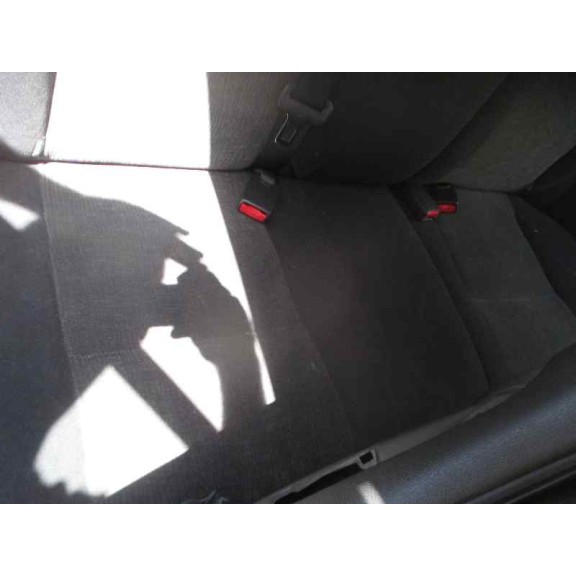 toyota corolla (e12) del año 2004