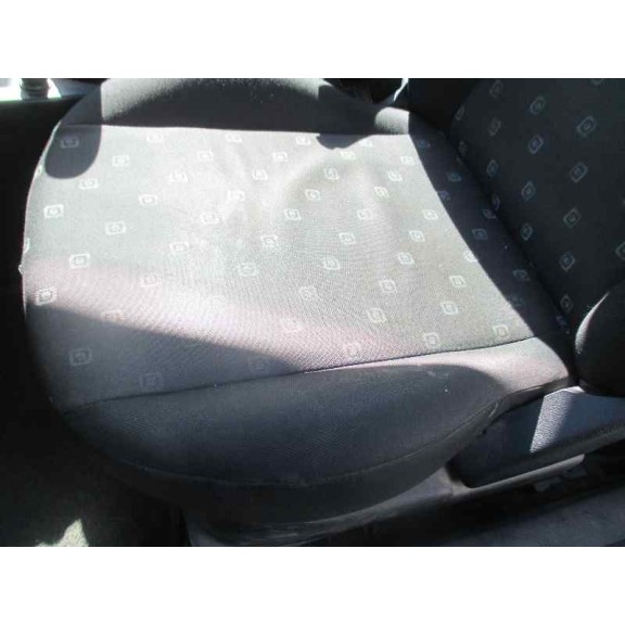 ford fiesta (cbk) del año 2004