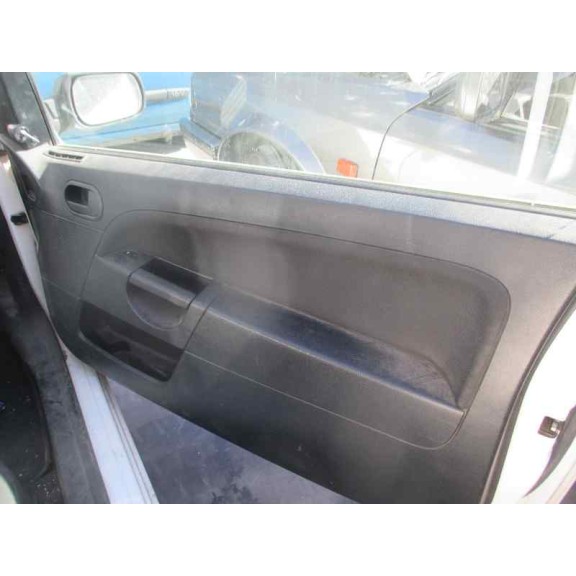 ford fiesta (cbk) del año 2004