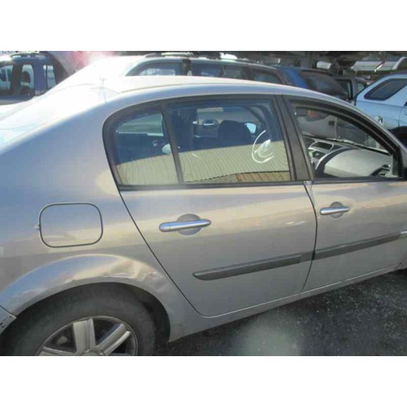 renault megane ii classic berlina del año 2004