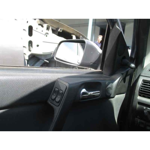 opel astra g berlina del año 2003