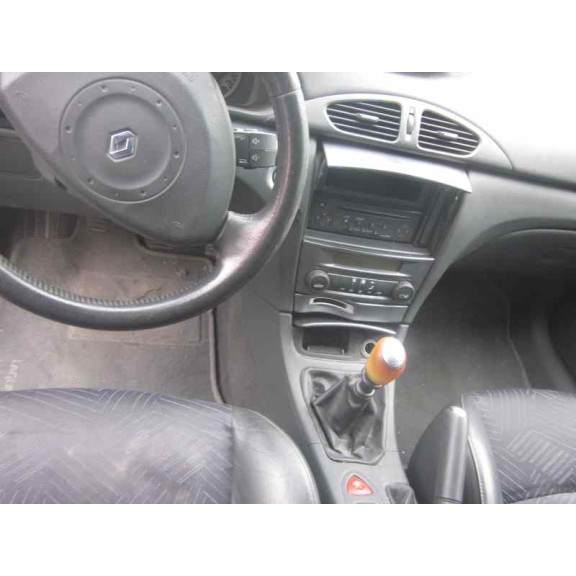 renault laguna ii (bg0) del año 2005