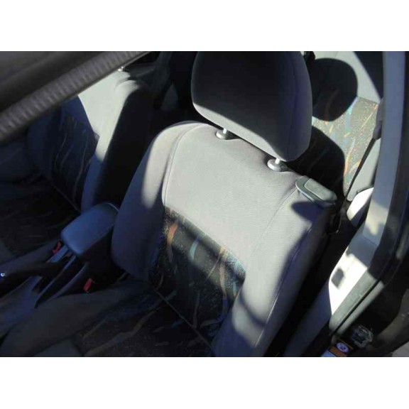 nissan almera (n16/e) del año 2002