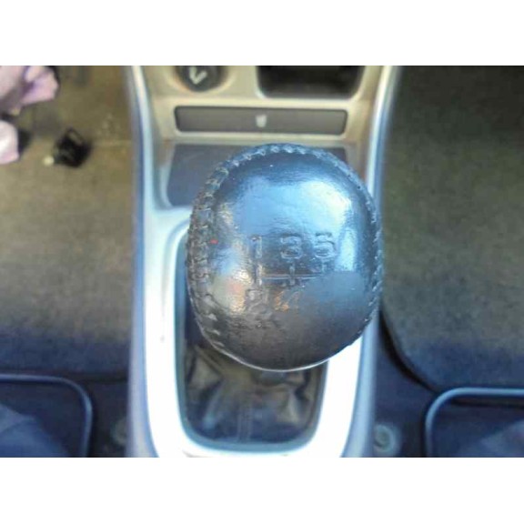 nissan almera (n16/e) del año 2002