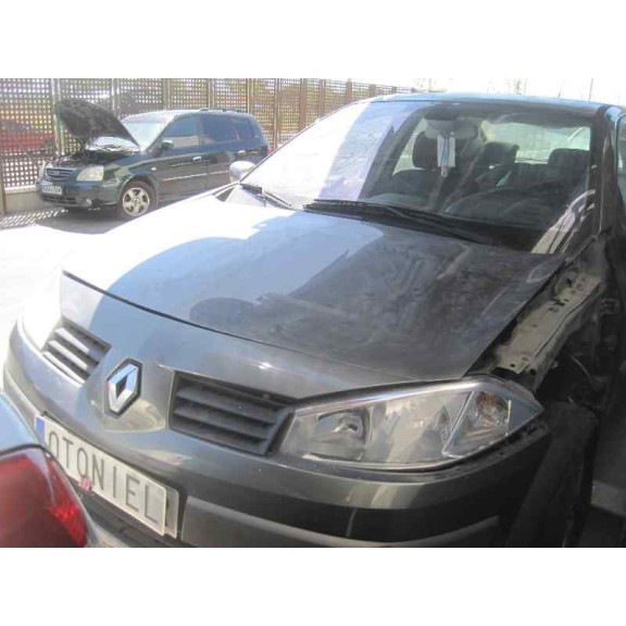 renault megane ii classic berlina del año 2004