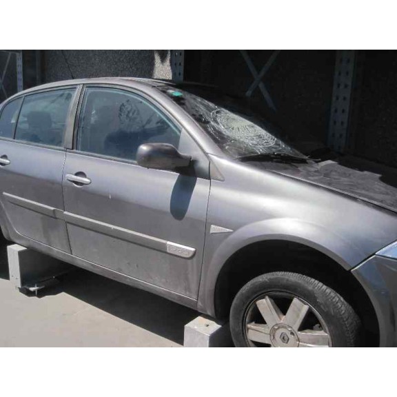 renault megane ii classic berlina del año 2004