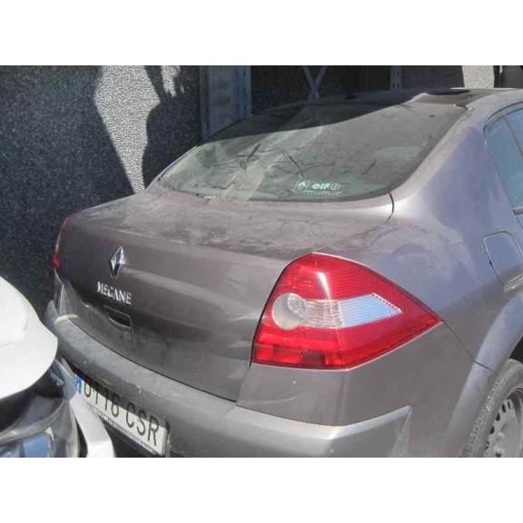 renault megane ii classic berlina del año 2004