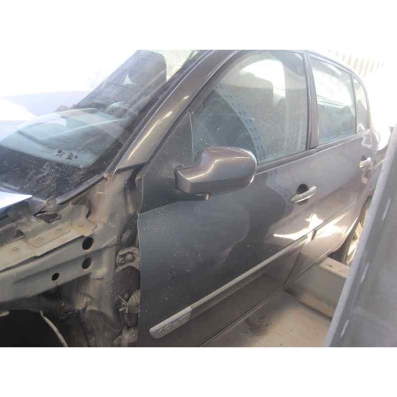 renault megane ii classic berlina del año 2004