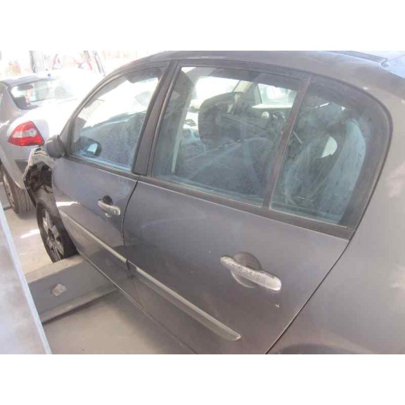 renault megane ii classic berlina del año 2004