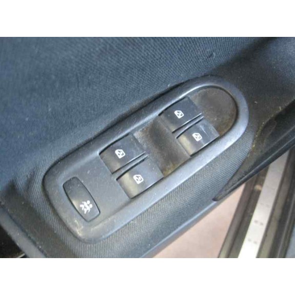 renault megane ii classic berlina del año 2004