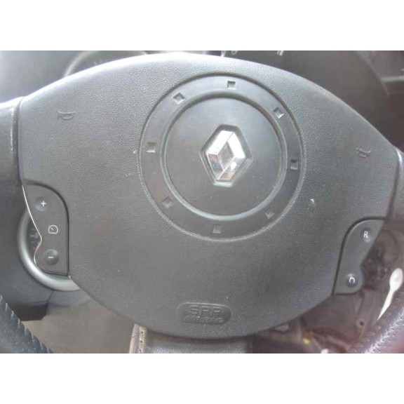 renault megane ii classic berlina del año 2004