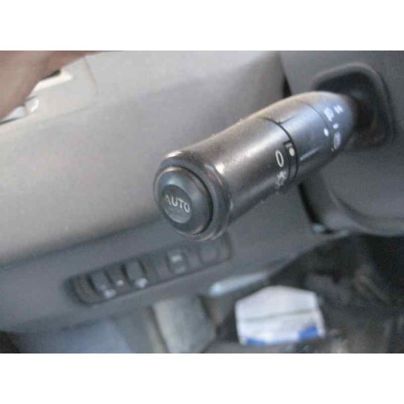 renault megane ii classic berlina del año 2004