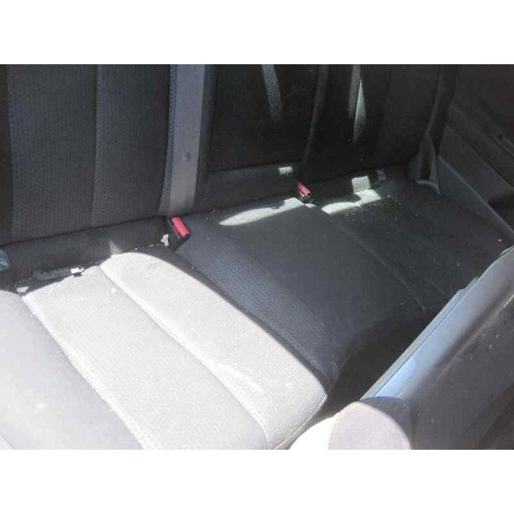 renault megane ii classic berlina del año 2004