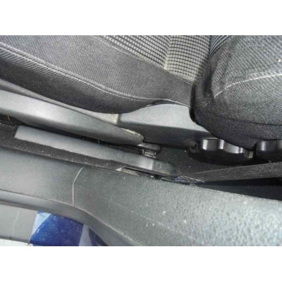 volkswagen golf iv berlina (1j1) del año 2002