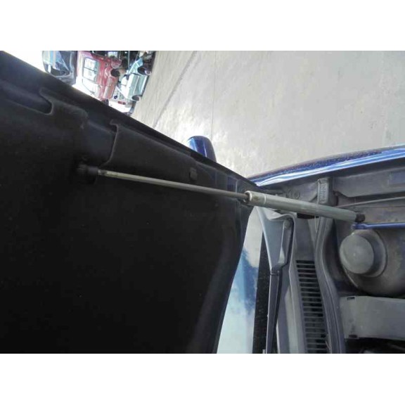 volkswagen golf iv berlina (1j1) del año 2002