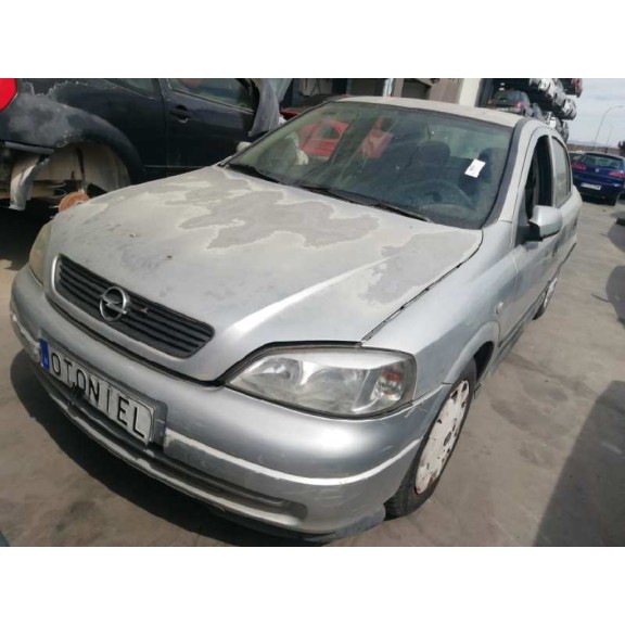 opel astra g berlina del año 2001