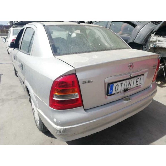 opel astra g berlina del año 2001