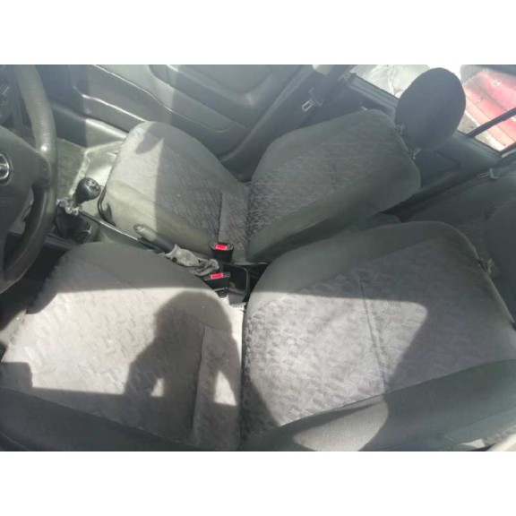 opel astra g berlina del año 2001