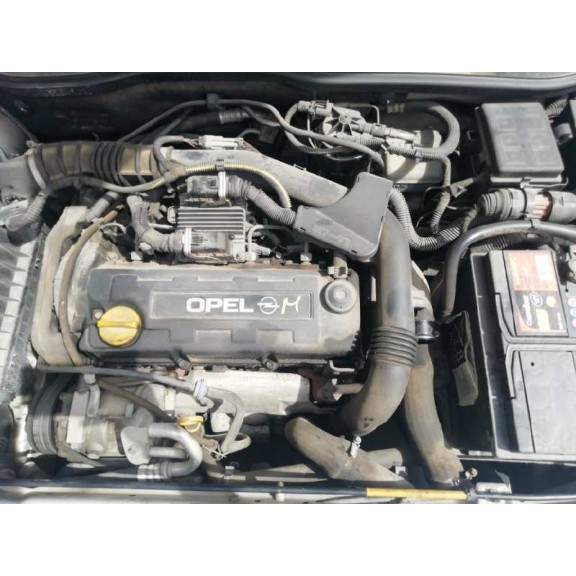 opel astra g berlina del año 2001