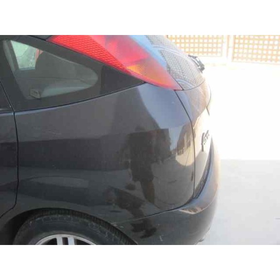 ford focus berlina (cak) del año 2001