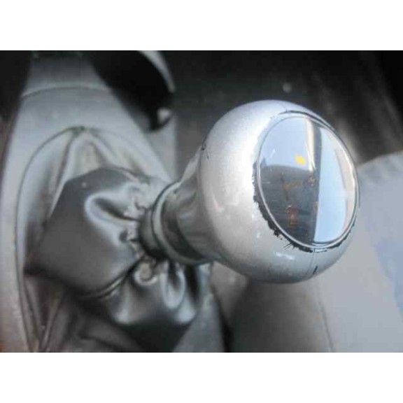 ford focus berlina (cak) del año 2001